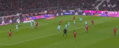 球员抢断后反击一条龙